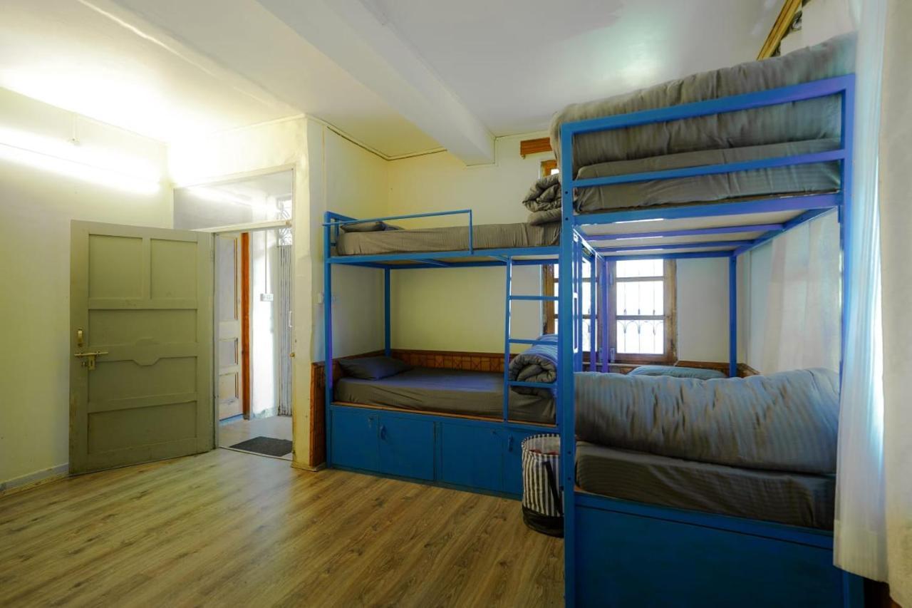 Mars Monkey Hostel & Cafe Manāli エクステリア 写真
