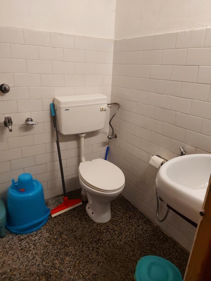 Mars Monkey Hostel & Cafe Manāli エクステリア 写真