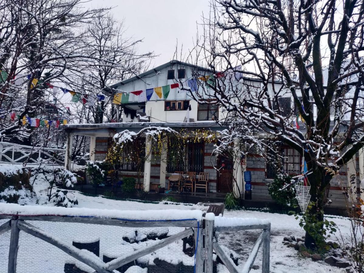 Mars Monkey Hostel & Cafe Manāli エクステリア 写真