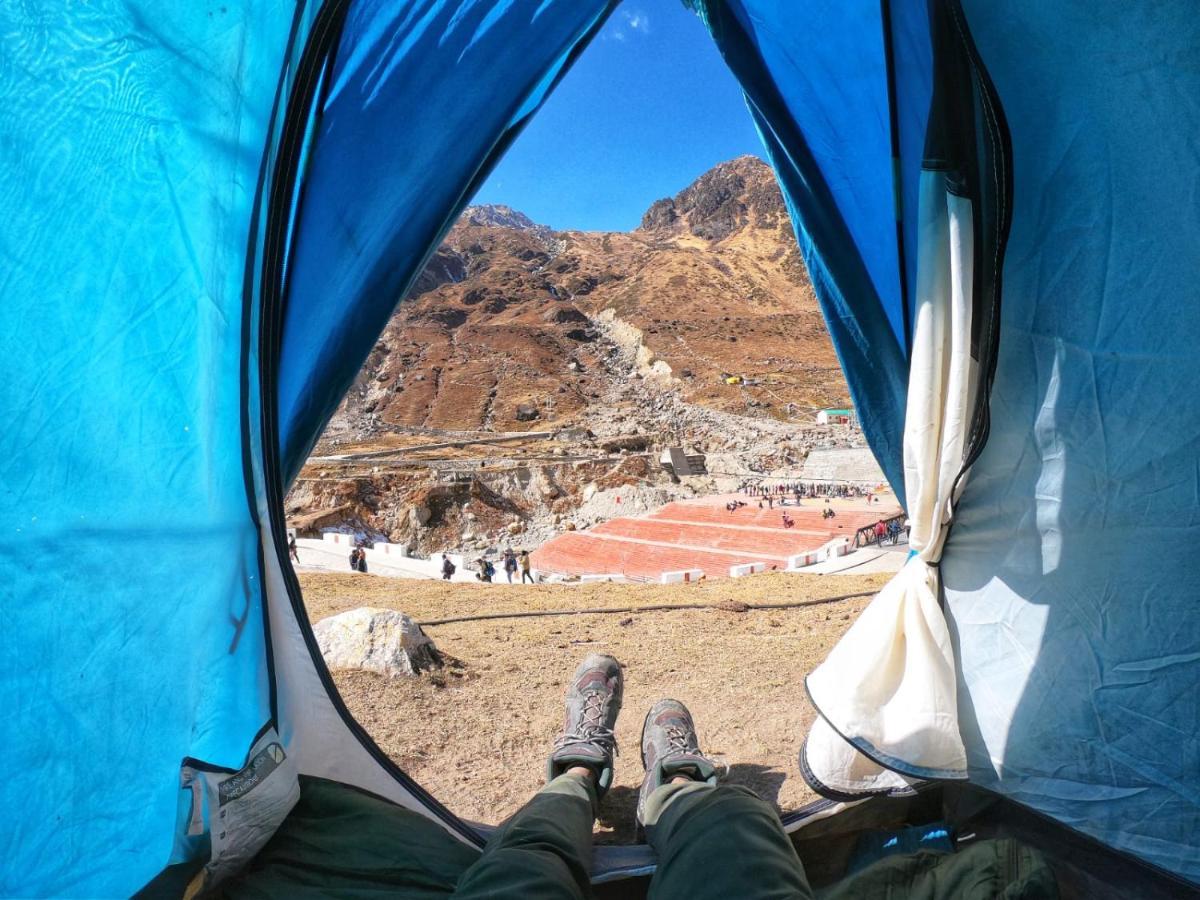 Mars Monkey Hostel & Cafe Manāli エクステリア 写真